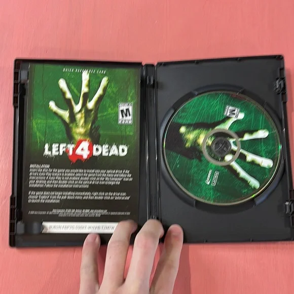 Left 4 dead pc disk game - Picture 3 of 5